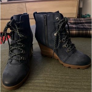 Sorel women’s Joan Uptown Boots Size 8.5 NEW w/o tags